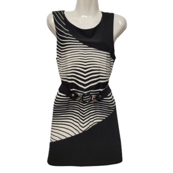 Sleeveless Black and White Abstract Print Top Size 8 - Picture 1 of 11